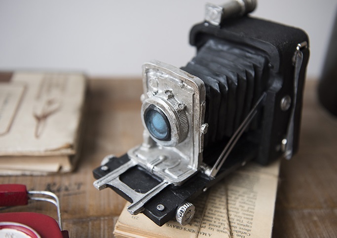 Small Retro Camera Decor