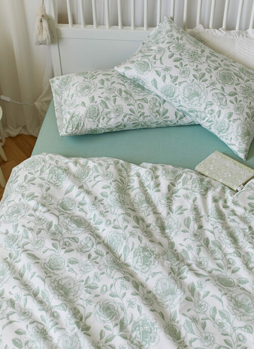 Green Flowers Print Set of Four Bed Linen