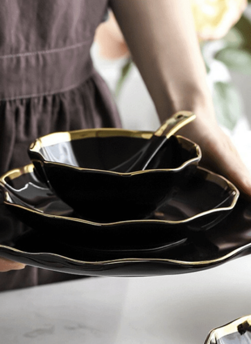 Black Wavy Tableware with Gold Rim