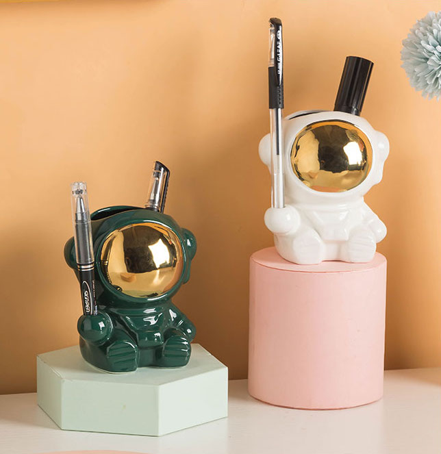 Ceramic White and Green Astronaut Pen Holders
