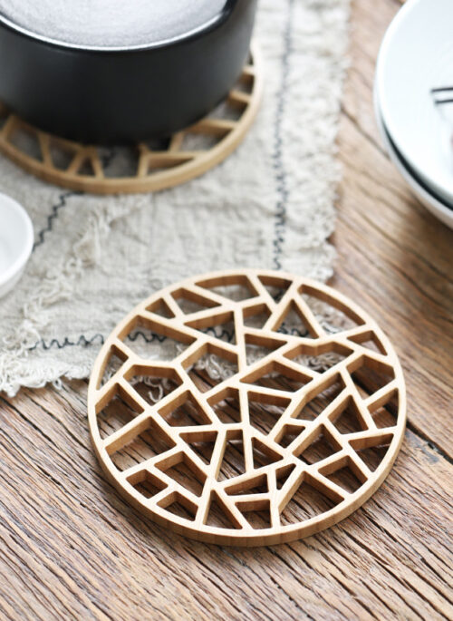 Bamboo Hollowed Out Geometric Pot Mat