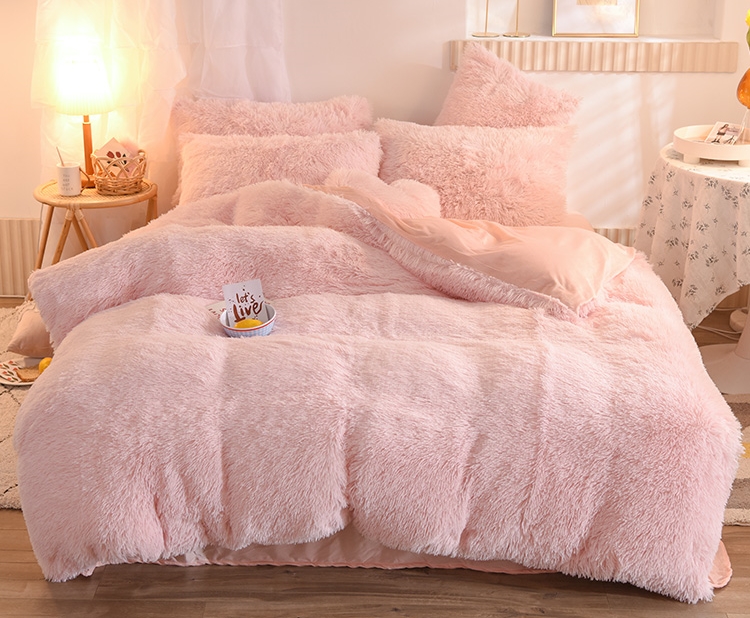 Pink Faux Fur Bed Linen Set of Four