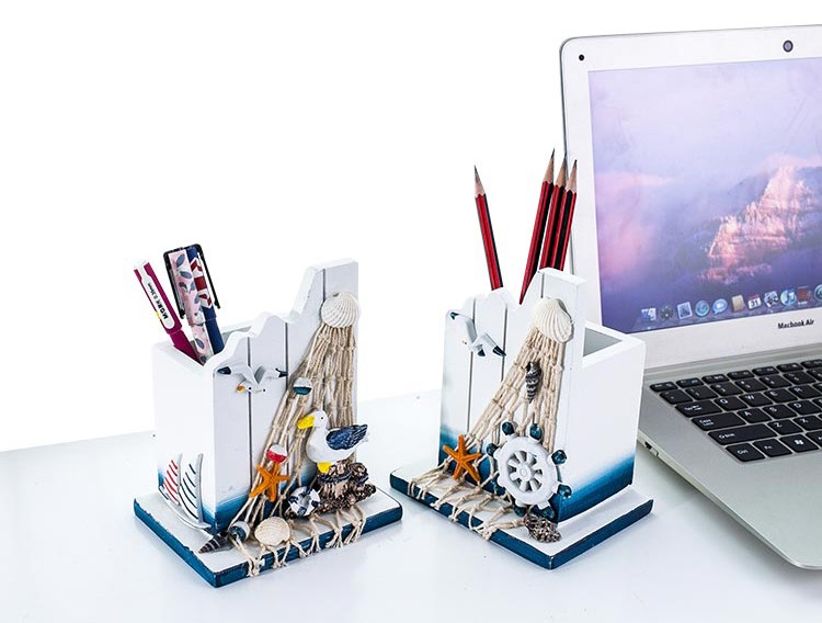 Wooden Ocean-Themed Square Pen Holder