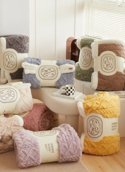 Diamond Pattern Flannel Blanket