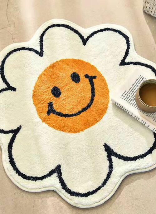 Smiley Daisy-Shaped Rug