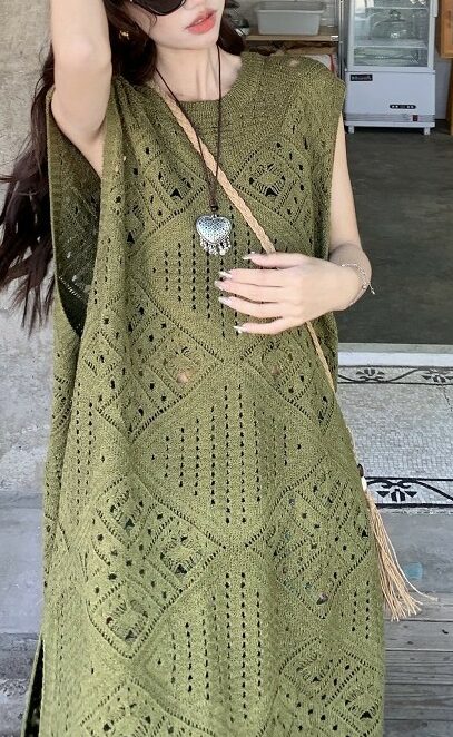 Green Dress With Hollow Pattern