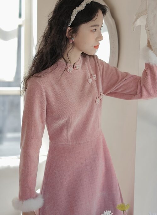 Pink Chinese Style Dress With Fur End Sleeves